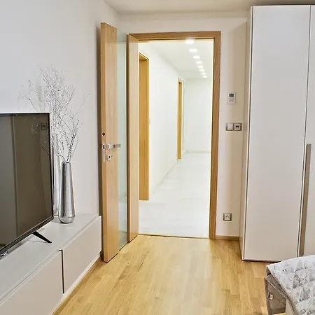 Rezidence Muzeum Apartment Prague Exterior photo