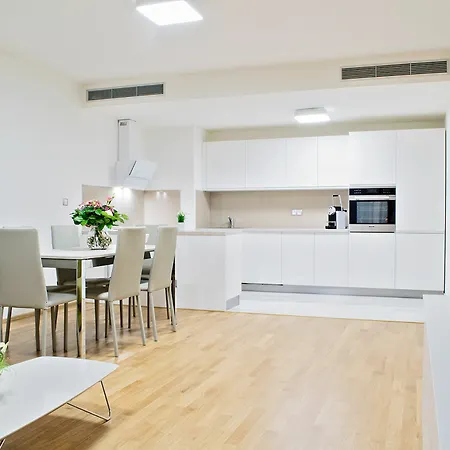 Rezidence Muzeum Apartment Prague Exterior photo